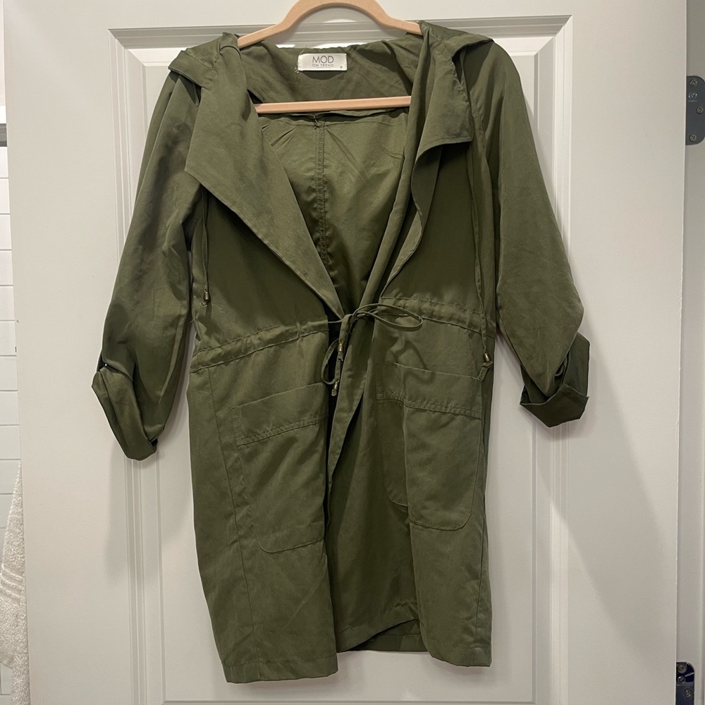 MOD IN TREND | Army Green Rain Jacket